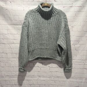 H&M Gray‎ Turtleneck Knit Sweater Woman’s Size XS